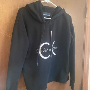 CALVIN KLEIN- Calvin Klein cropped black hoodie size medium-basically new